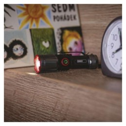 USB ladattava LED-taskulamppu metalli 300 lm 700 mAh tarkennus