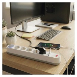 Pailginimo laidas 3 m / 5 lizdai / jungiklis / baltos-pilkos spalvos / 1×USB-A + 1×USB-C / 1,5 mm2