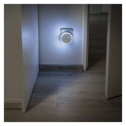 LED öövalgusti 230V, 2xUSB, 4lm, fotosensor, lüliti