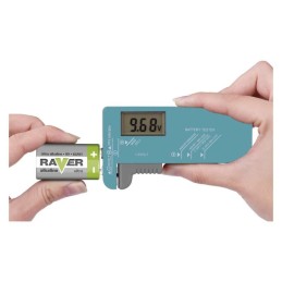 Universaali paristotesteri LCD