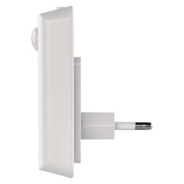 Yövalo/ yölamppu LED himmennettävä pistokkeellinen PIR-ajastin